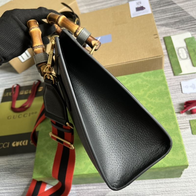 Gvc*1 tote bags